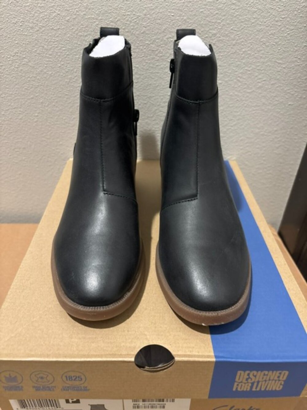 Clarks Lileigh Charm Women's Leather Ankle Boots